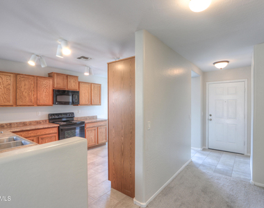 27976 N Gold Lane - Photo Thumbnail 8
