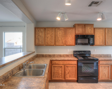 27976 N Gold Lane - Photo Thumbnail 9