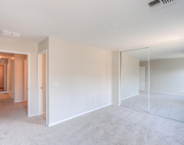 27976 N Gold Lane - Photo Thumbnail 32