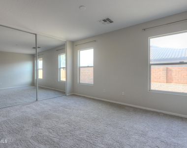 27976 N Gold Lane - Photo Thumbnail 31