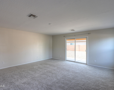 27976 N Gold Lane - Photo Thumbnail 18
