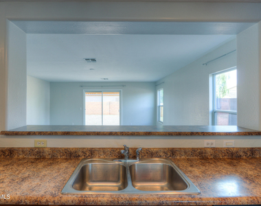 27976 N Gold Lane - Photo Thumbnail 11