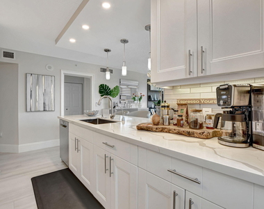 3594 S Ocean Boulevard - Photo Thumbnail 12