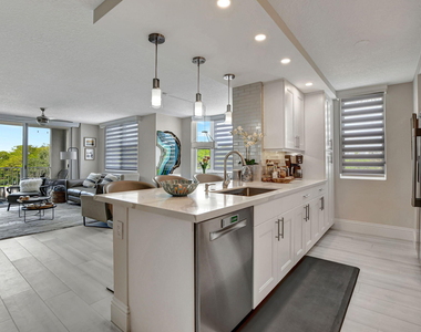 3594 S Ocean Boulevard - Photo Thumbnail 10