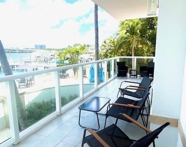184 Lake Drive - Photo Thumbnail 3