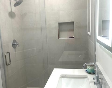 184 Lake Drive - Photo Thumbnail 13