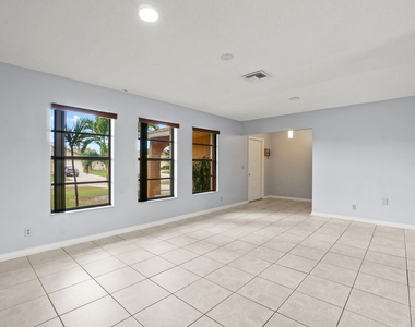 4128 Chestnut Avenue - Photo Thumbnail 5