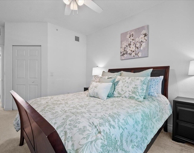 3020 Alcazar Place - Photo Thumbnail 9