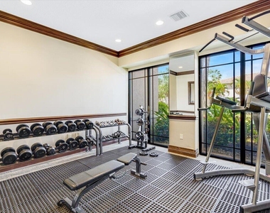 3020 Alcazar Place - Photo Thumbnail 19