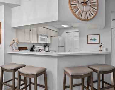 3020 Alcazar Place - Photo Thumbnail 6
