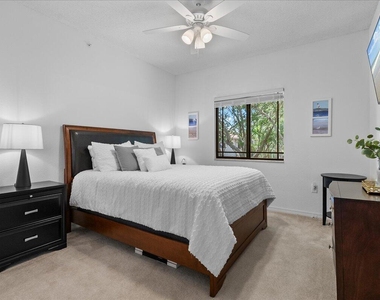 3020 Alcazar Place - Photo Thumbnail 11