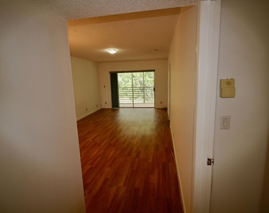 8405 Nw 61st Street - Photo Thumbnail 1