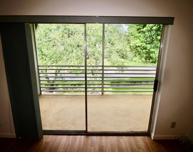 8405 Nw 61st Street - Photo Thumbnail 7
