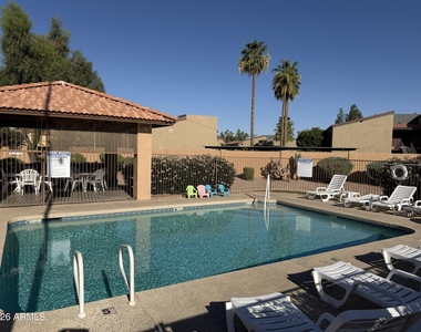 805 S Sycamore -- - Photo Thumbnail 9