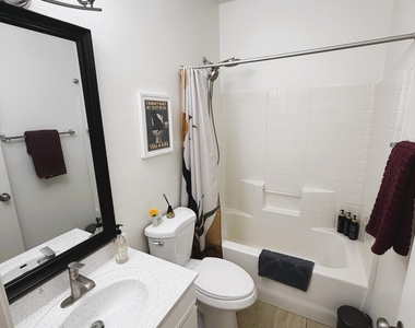 805 S Sycamore -- - Photo Thumbnail 3