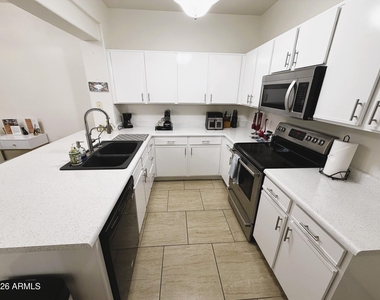 805 S Sycamore -- - Photo Thumbnail 15