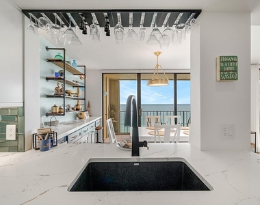 8750 S Ocean Drive - Photo Thumbnail 15