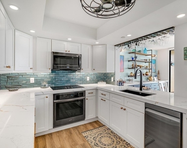 8750 S Ocean Drive - Photo Thumbnail 14