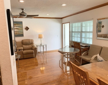 2453 Ne 51st Street - Photo Thumbnail 12
