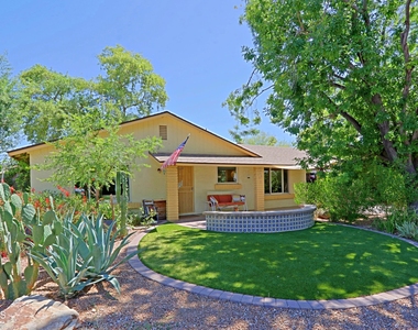 703 E Auburn Drive - Photo Thumbnail 2