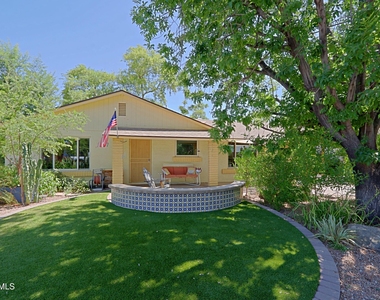 703 E Auburn Drive - Photo Thumbnail 1