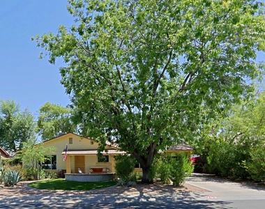 703 E Auburn Drive - Photo Thumbnail 3