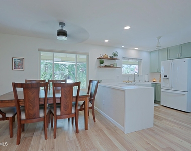 703 E Auburn Drive - Photo Thumbnail 11