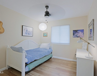 703 E Auburn Drive - Photo Thumbnail 28