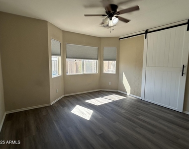 6049 W Wood Street - Photo Thumbnail 11