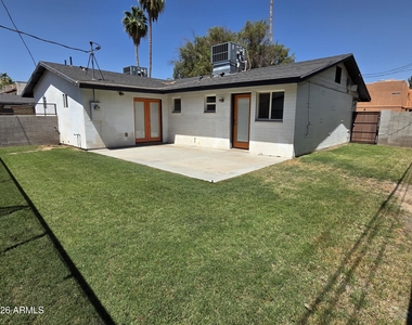 3416 N 37th Street - Photo Thumbnail 7