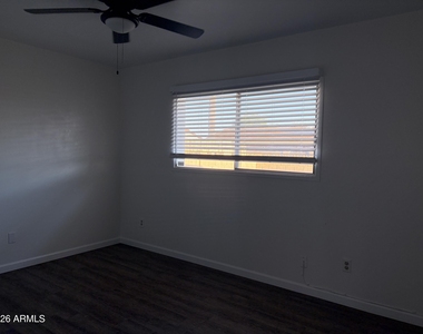 3431 W Acoma Drive - Photo Thumbnail 12