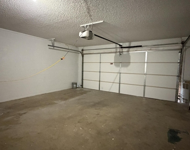 3431 W Acoma Drive - Photo Thumbnail 13