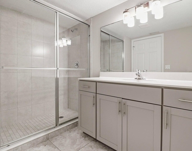 2625 Heathcote Drive - Photo Thumbnail 13