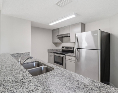 2625 Heathcote Drive - Photo Thumbnail 18