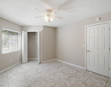 2625 Heathcote Drive - Photo Thumbnail 9