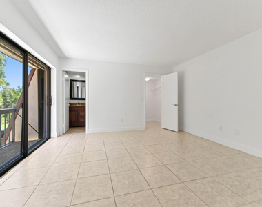 825 Center Street - Photo Thumbnail 18
