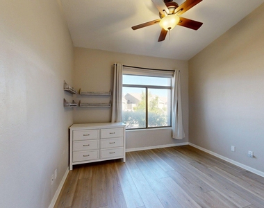 14746 N 97th Street - Photo Thumbnail 19