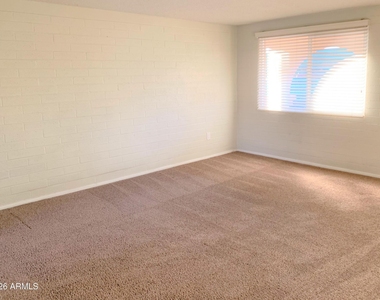 3510 E Ludlow Drive - Photo Thumbnail 5