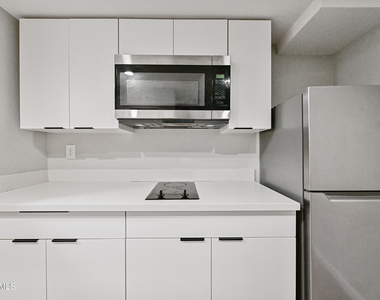 3025 N 32nd Street - Photo Thumbnail 6