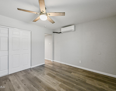 3025 N 32nd Street - Photo Thumbnail 3