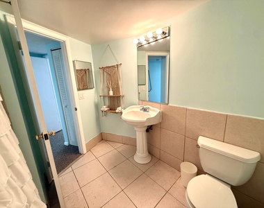 2800 N Ocean Drive - Photo Thumbnail 15