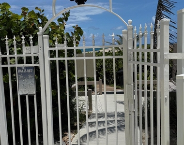 2800 N Ocean Drive - Photo Thumbnail 18