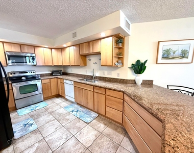 2800 N Ocean Drive - Photo Thumbnail 5