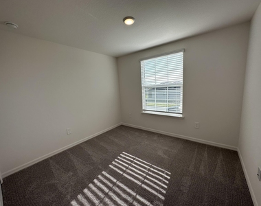 10936 Sw Vasari Way - Photo Thumbnail 27