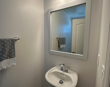 10936 Sw Vasari Way - Photo Thumbnail 16
