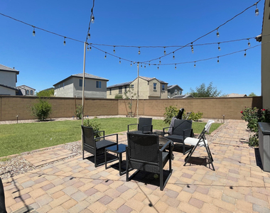 25623 N 21st Avenue - Photo Thumbnail 18
