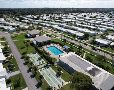 1116 Lake Terrace - Photo Thumbnail 30