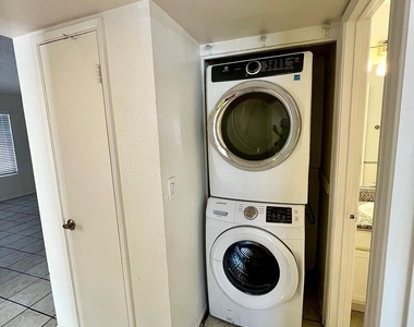 20828 N 21st Avenue - Photo Thumbnail 21