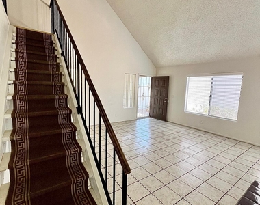 20828 N 21st Avenue - Photo Thumbnail 10
