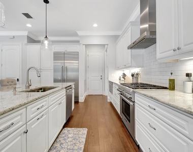 1507 Pine Lane - Photo Thumbnail 7